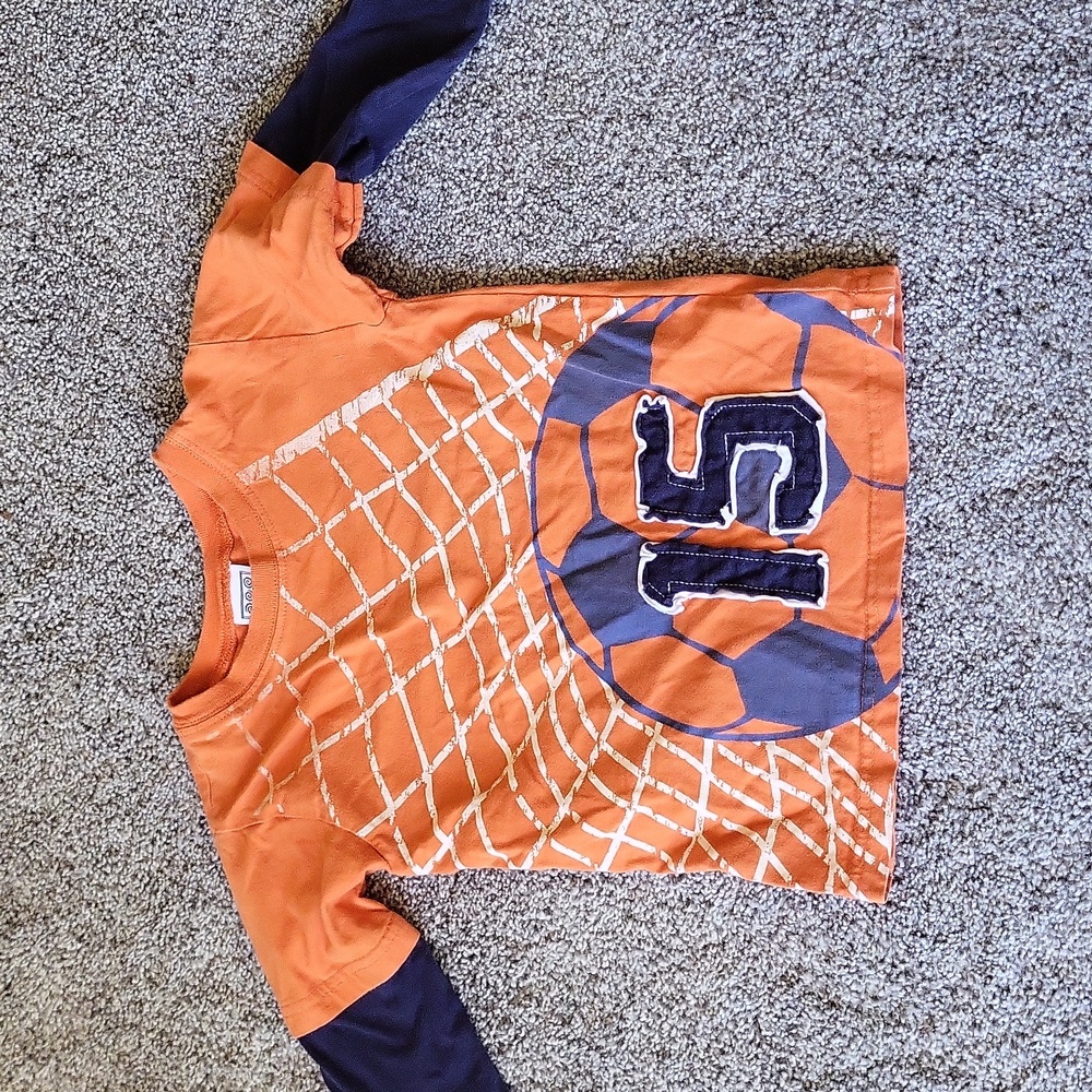 Long sleeve t